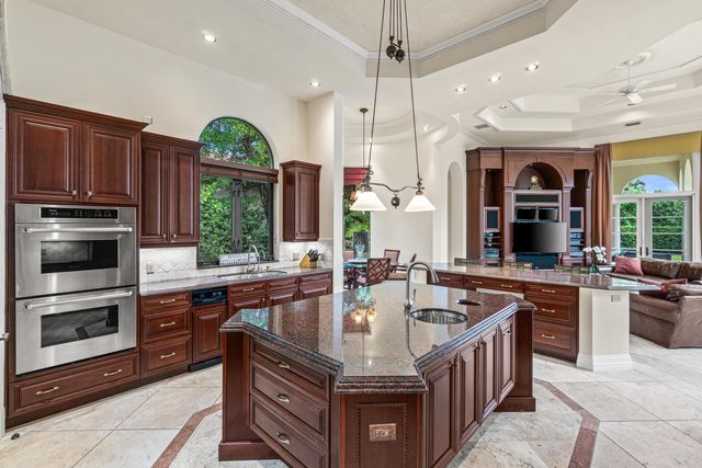 5590 Vintage Oaks Terrace, Delray Beach, FL 33484