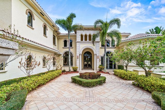 5590 Vintage Oaks Terrace, Delray Beach, FL 33484