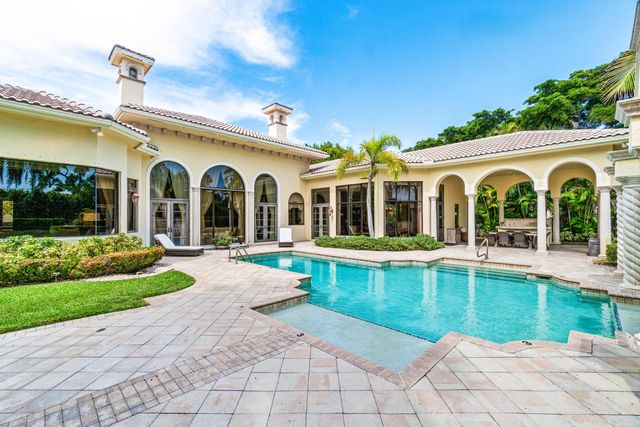 5590 Vintage Oaks Terrace, Delray Beach, FL 33484