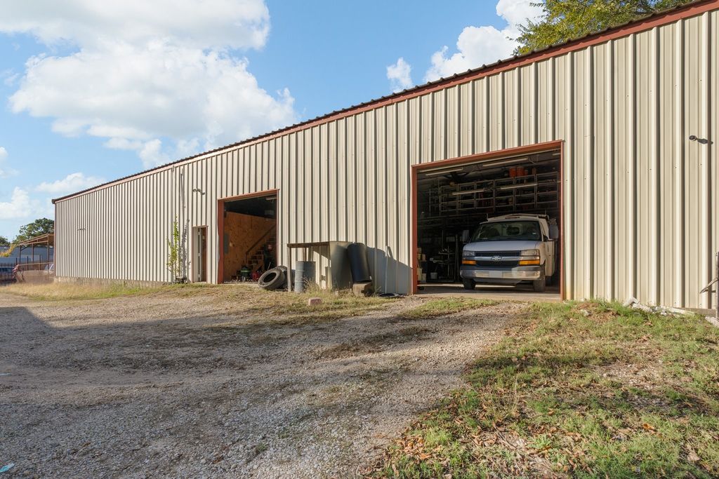5385 Rendon Road, Fort Worth, TX 76140