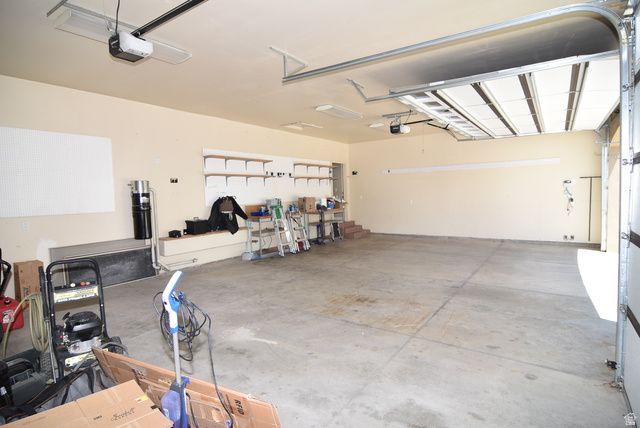 6 W SALEM HILLS DR, Elk Ridge, UT 84651