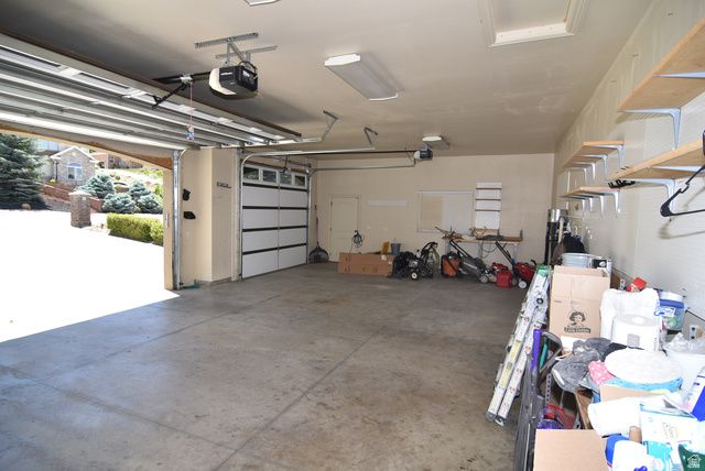 6 W SALEM HILLS DR, Elk Ridge, UT 84651