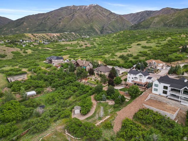 6 W SALEM HILLS DR, Elk Ridge, UT 84651