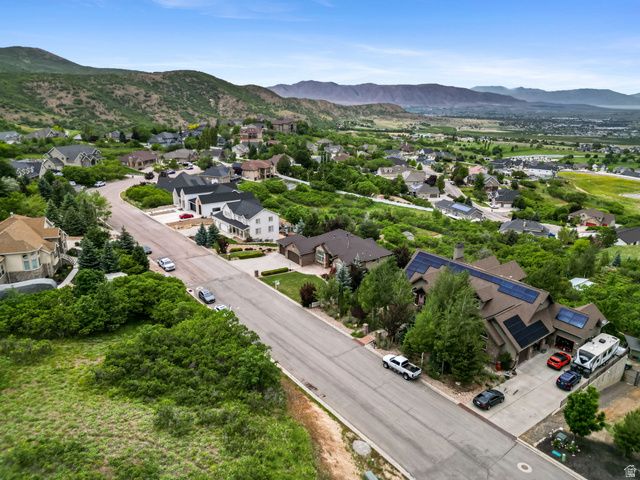 6 W SALEM HILLS DR, Elk Ridge, UT 84651