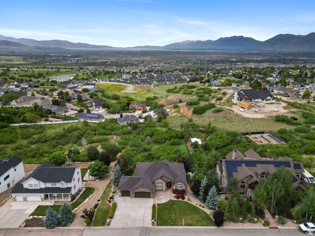 6 W SALEM HILLS DR, Elk Ridge, UT 84651