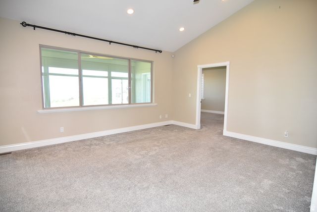 6 W SALEM HILLS DR, Elk Ridge, UT 84651