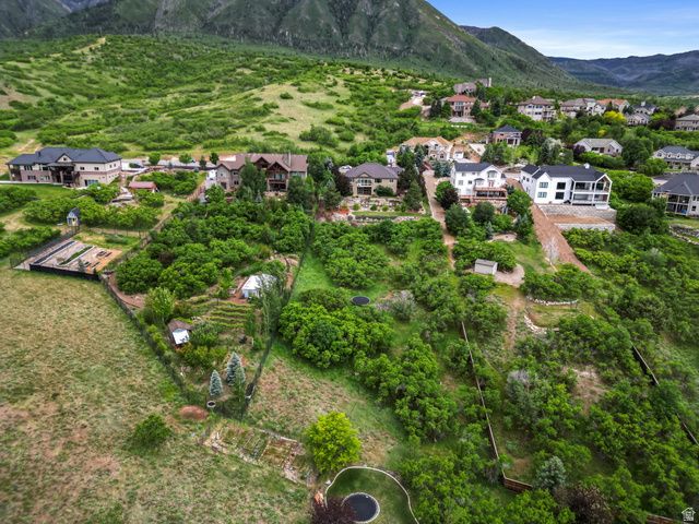 6 W SALEM HILLS DR, Elk Ridge, UT 84651