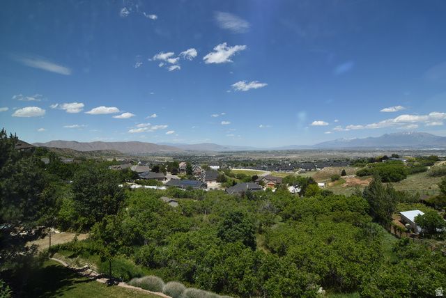 6 W SALEM HILLS DR, Elk Ridge, UT 84651