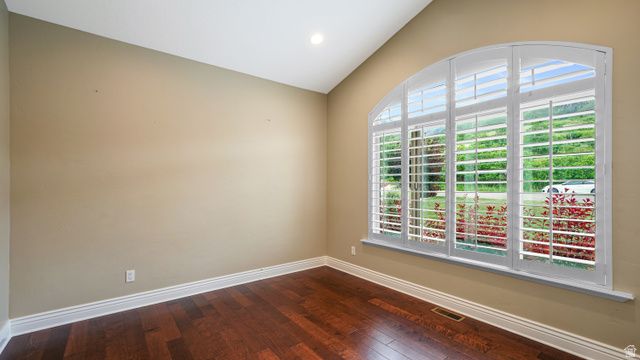 6 W SALEM HILLS DR, Elk Ridge, UT 84651