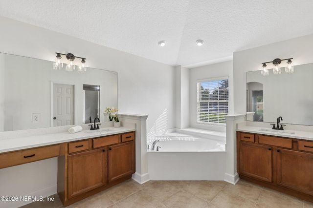 12564 DEWHURST Circle, Jacksonville, FL 32218