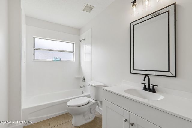 12564 DEWHURST Circle, Jacksonville, FL 32218