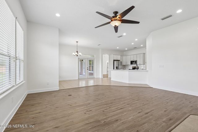 12564 DEWHURST Circle, Jacksonville, FL 32218