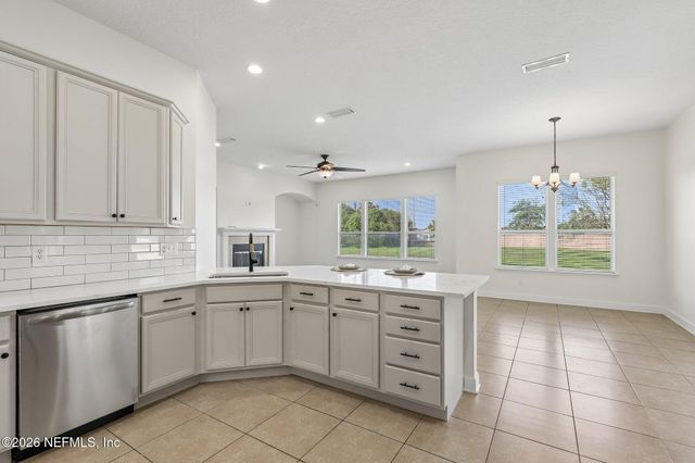 12564 DEWHURST Circle, Jacksonville, FL 32218