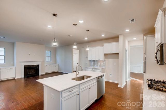 6418 Raffia Road, Charlotte, NC 28277