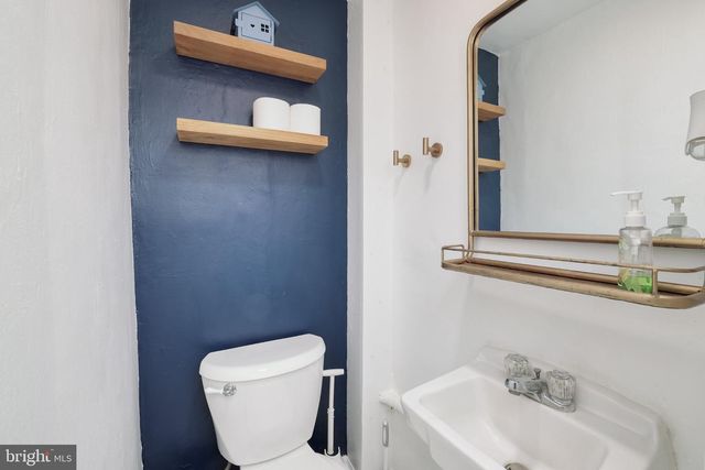 782 LOWER FERRY RD, Trenton, NJ 08628