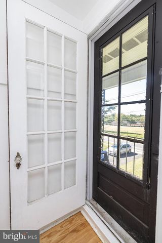 782 LOWER FERRY RD, Trenton, NJ 08628