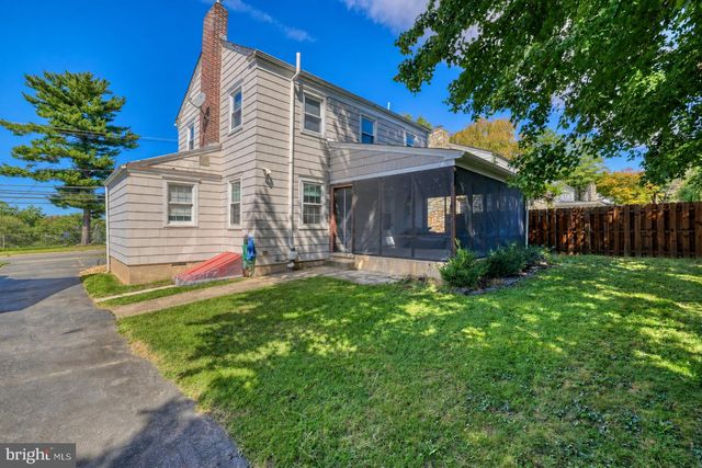 782 LOWER FERRY RD, Trenton, NJ 08628