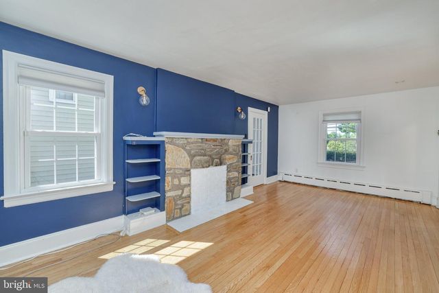 782 LOWER FERRY RD, Trenton, NJ 08628