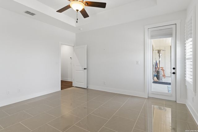 1223 FOUR WINDS DR, Canyon Lake, TX 78133