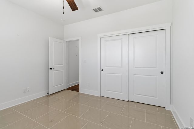 1223 FOUR WINDS DR, Canyon Lake, TX 78133