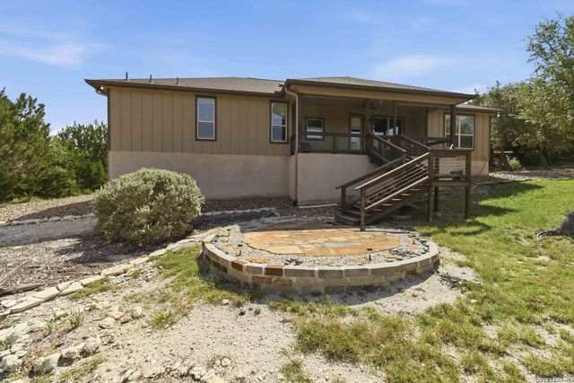 1223 FOUR WINDS DR, Canyon Lake, TX 78133