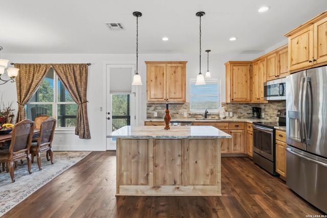 1223 FOUR WINDS DR, Canyon Lake, TX 78133