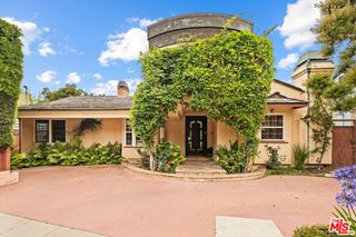 219 Entrada Drive, Santa Monica, CA 90402