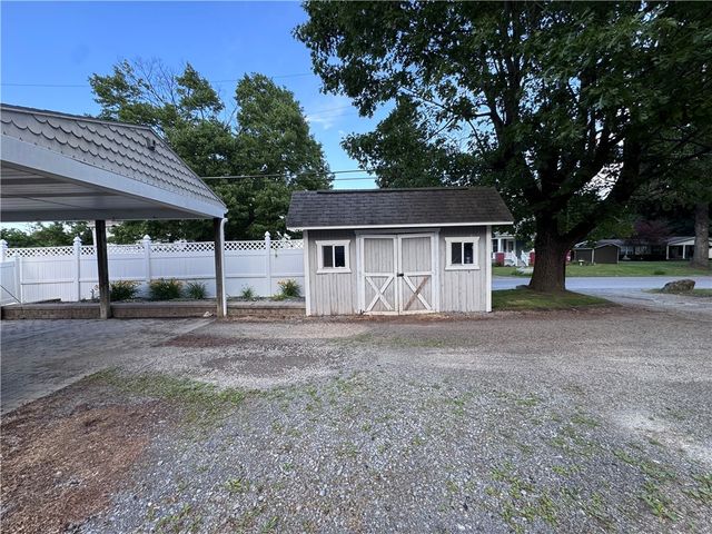 1501 W State St, Union Twp, PA 16101