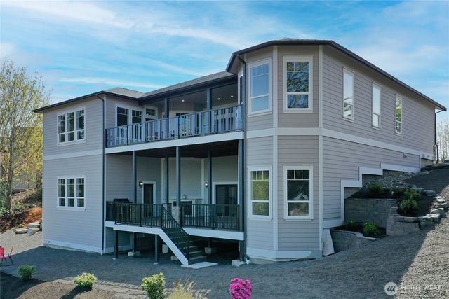 22822 Tranquility Place NE, Kingston, WA 98346