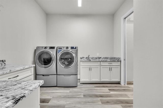 3384 Chestnut Grove DR, Alva, FL 33920