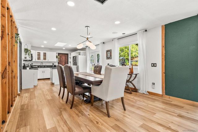 676 Via Rancho, Escondido, CA 92029
