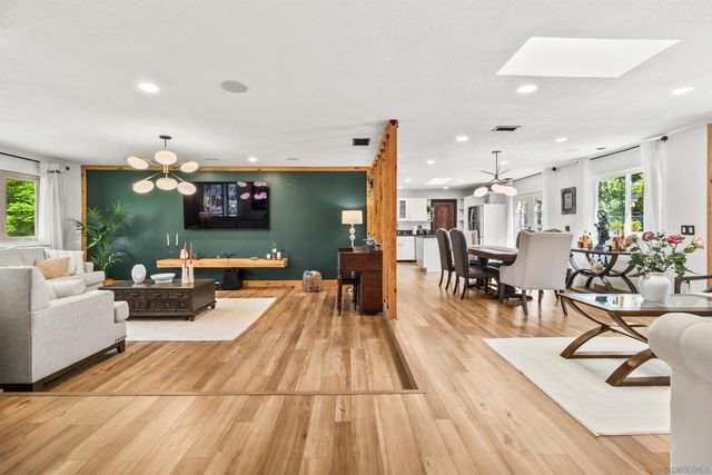 676 Via Rancho, Escondido, CA 92029