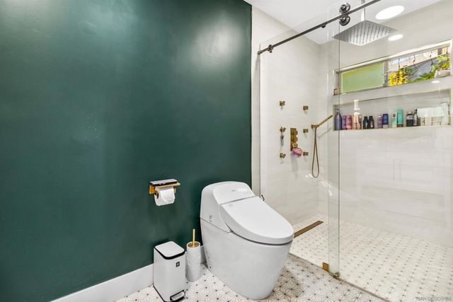 676 Via Rancho, Escondido, CA 92029