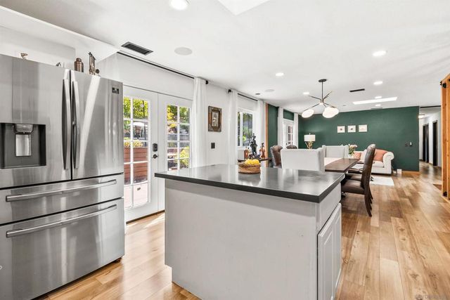 676 Via Rancho, Escondido, CA 92029