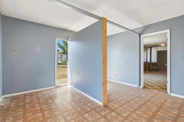 1645 La Brea St., Ramona, CA 92065
