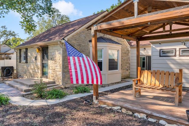 21 N Beech Rd, Wichita, KS 67206