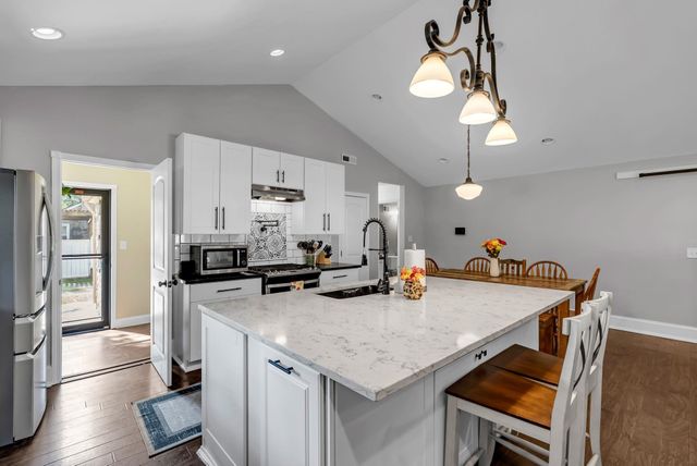 21 N Beech Rd, Wichita, KS 67206