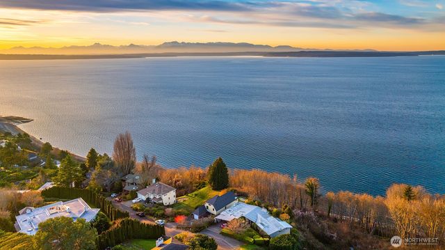 1932 NW Blue Ridge Drive, Seattle, WA 98177