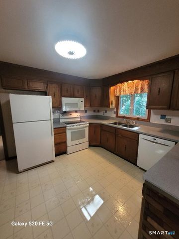 36 Park Road, Colchester, CT 06415