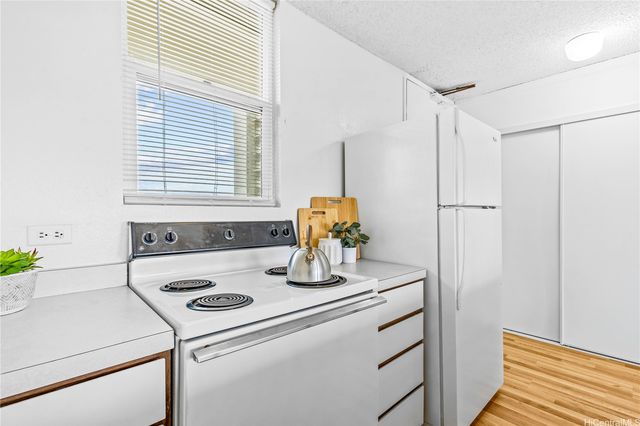 98-099 Uao Place 2208, Aiea, HI 96701