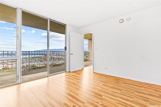 98-099 Uao Place 2208, Aiea, HI 96701