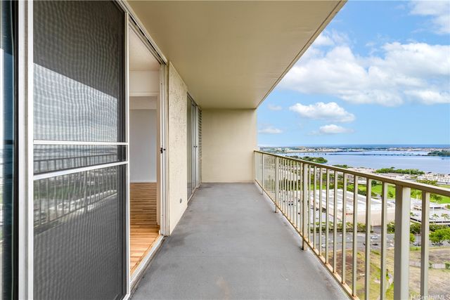 98-099 Uao Place 2208, Aiea, HI 96701