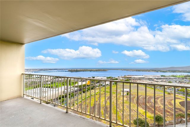 98-099 Uao Place 2208, Aiea, HI 96701