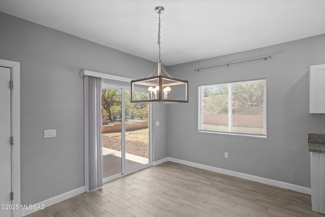 1960 S San Vincent Drive, Green Valley, AZ 85614