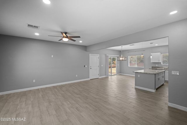 1960 S San Vincent Drive, Green Valley, AZ 85614