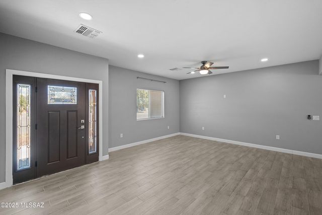 1960 S San Vincent Drive, Green Valley, AZ 85614