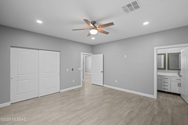 1960 S San Vincent Drive, Green Valley, AZ 85614