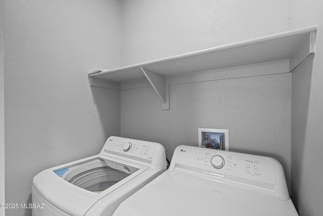 1960 S San Vincent Drive, Green Valley, AZ 85614