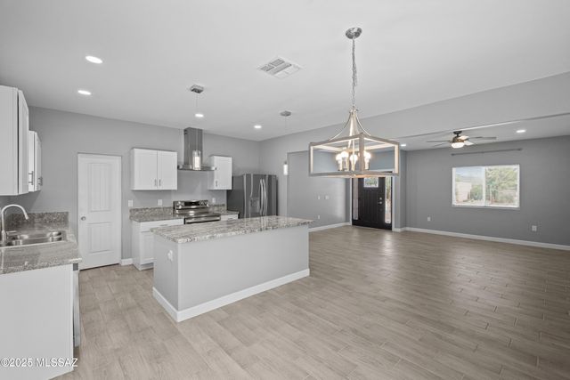 1960 S San Vincent Drive, Green Valley, AZ 85614