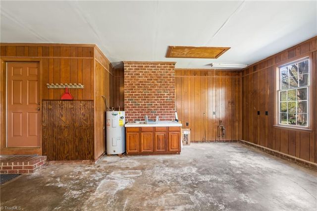 5412 Hanover Park Drive, Winston-salem, NC 27103